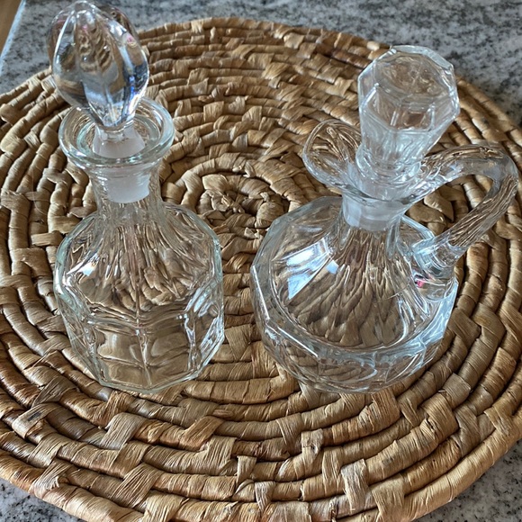 Other - Set Of 2 Vintage Glass Cruets With Stoppers!